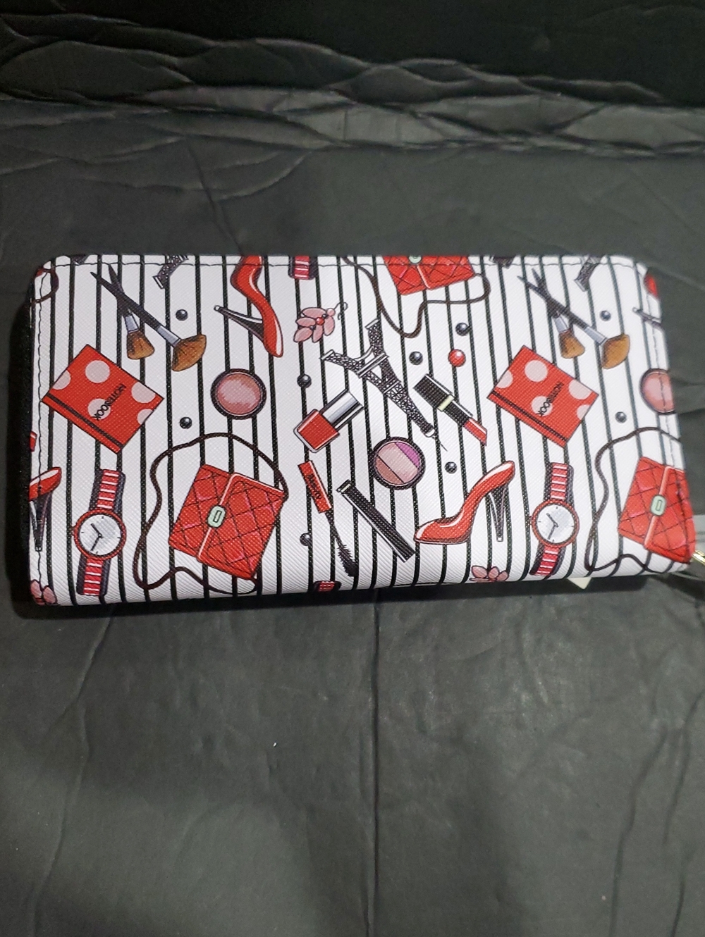 Canvas Striped printed with a Girl's essentials zip around wallet brand new‎